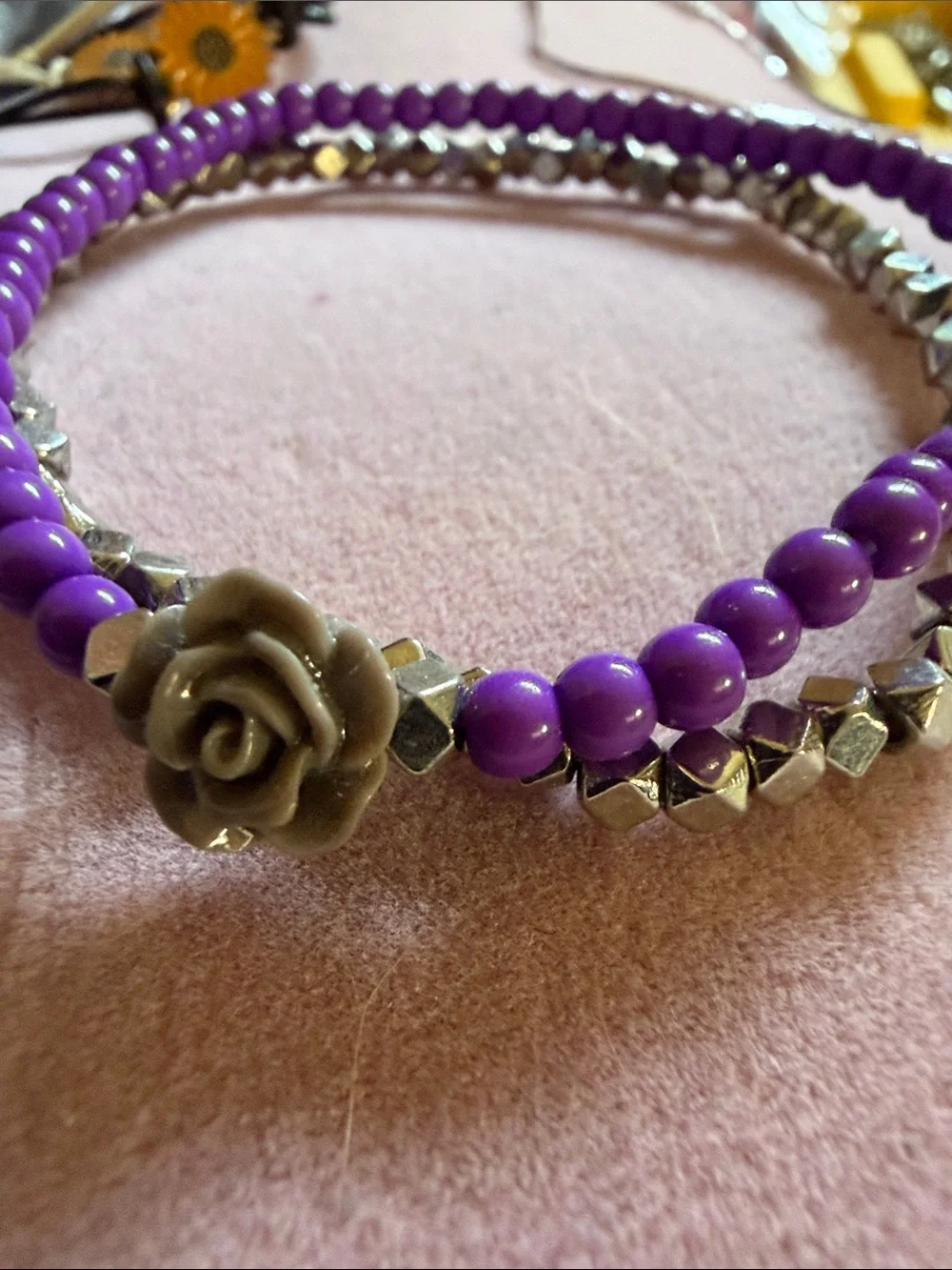 5 Bracelets, 2 Stretch, 2 Adj Pulls, 1 SilverTone 6”, (J0295)
